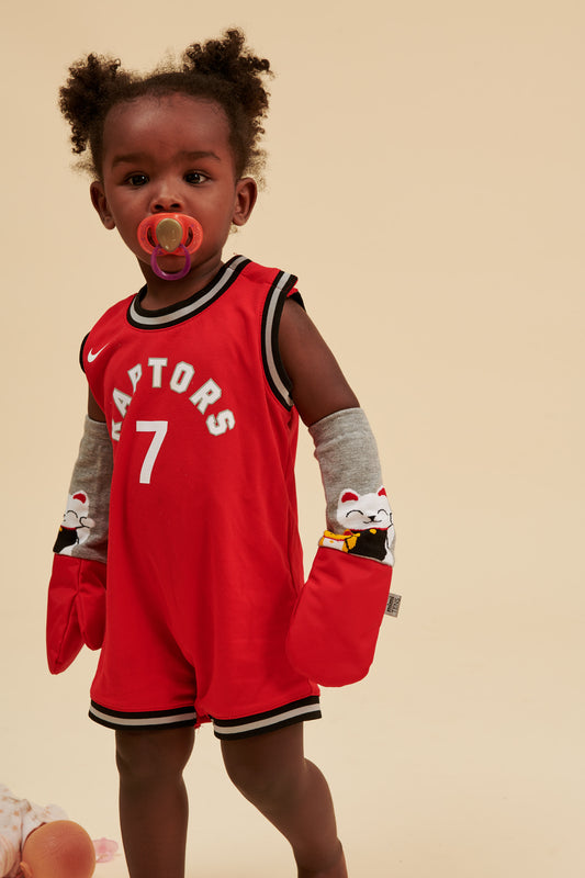 stay on mittens, kids mittens, made in Canada, lucky cat